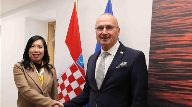 Vietnam sets forth major orientations for inter-regional cooperation at IPMF-4