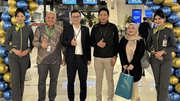 Vietnam Airlines launches first Jakarta-Hanoi direct flight