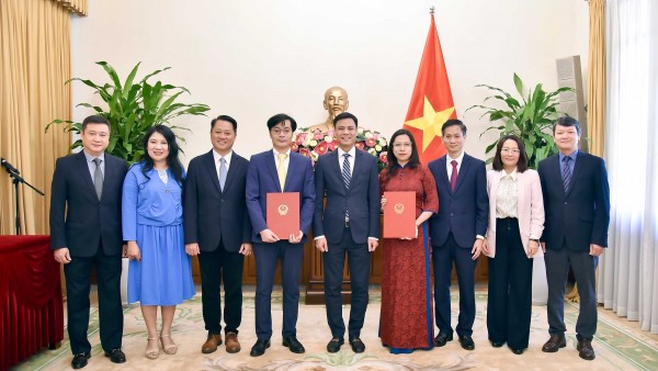 Ministry of Foreign Affairs presents leadership appointment decisions
