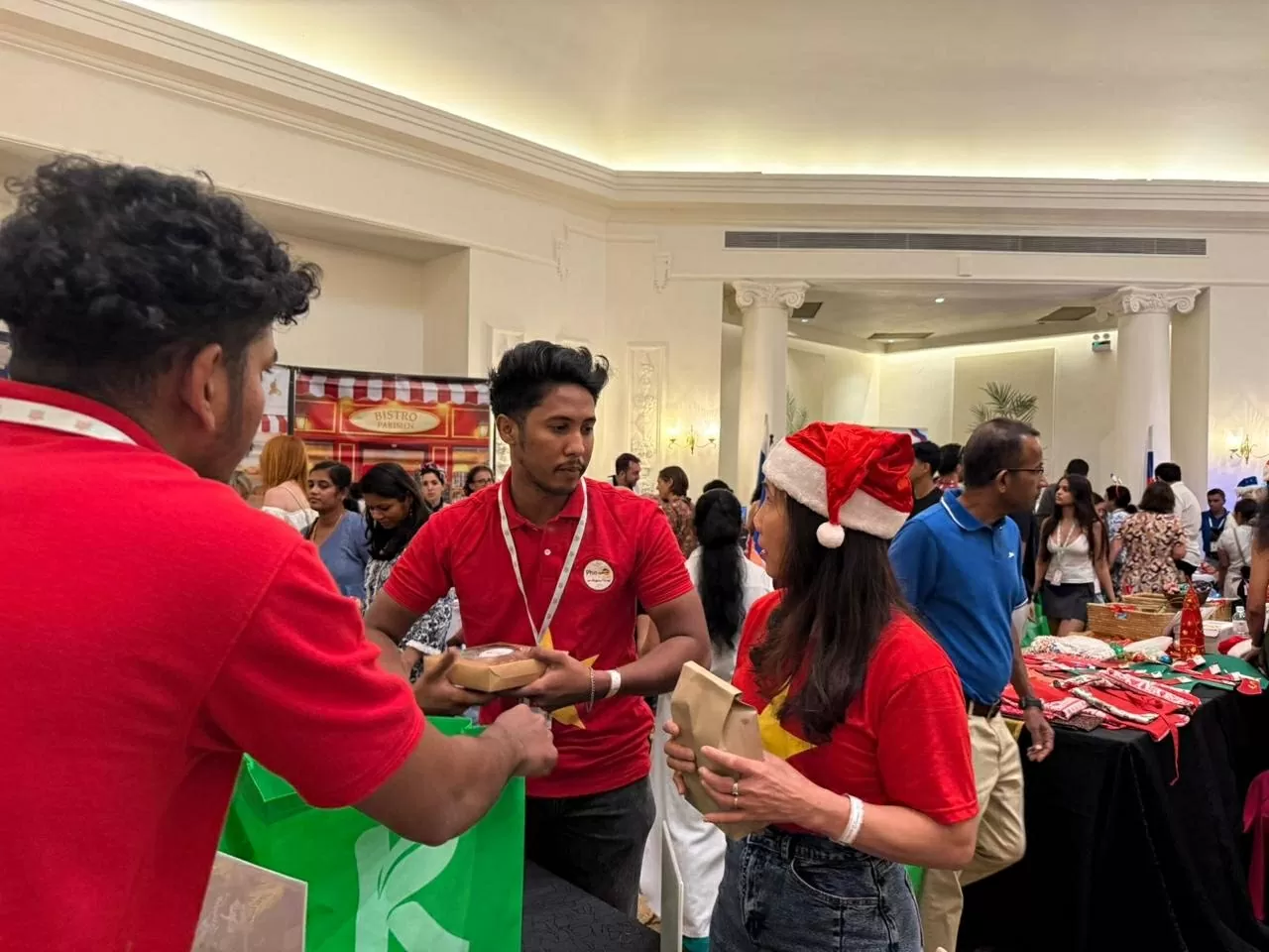 Vietnamese booth attracts attention at the 2025 International Charity Fair in Colombo (Sri Lanka)