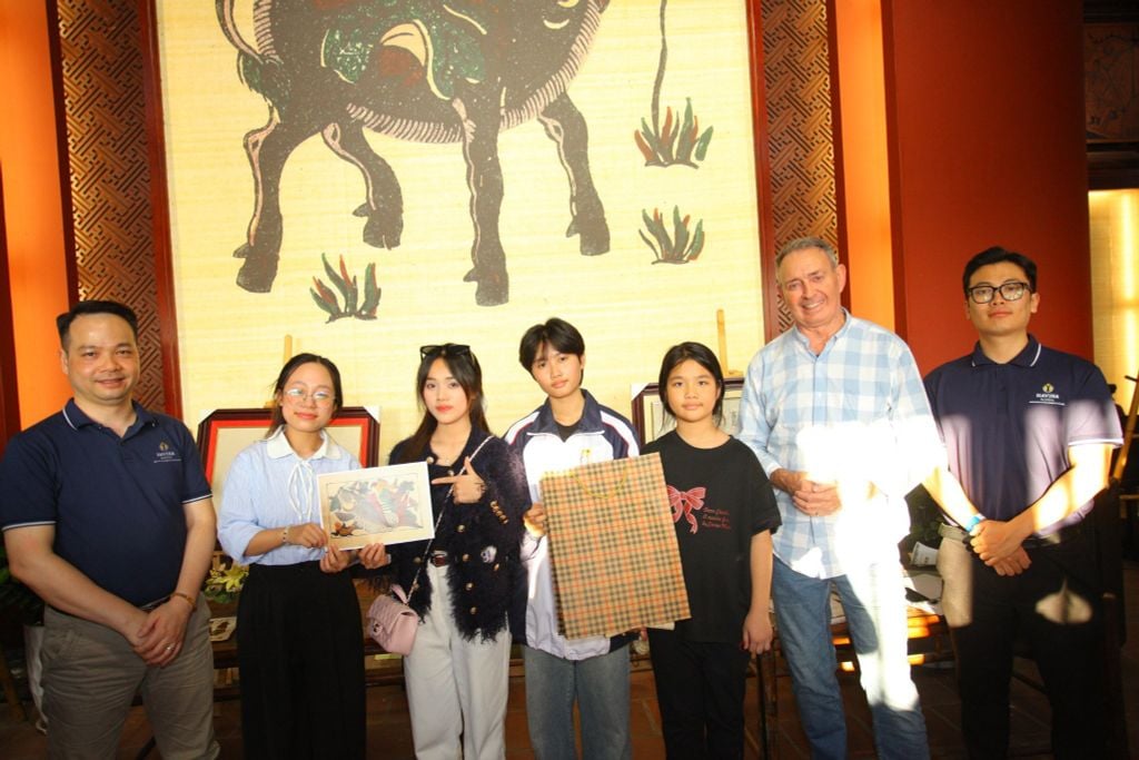 Language Training: Opening the door to integration