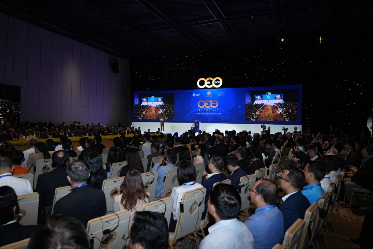 Autumn Economic Forum 2025: Prime Minister Pham Minh Chinh attends CEO 500-TEA CONNECT event