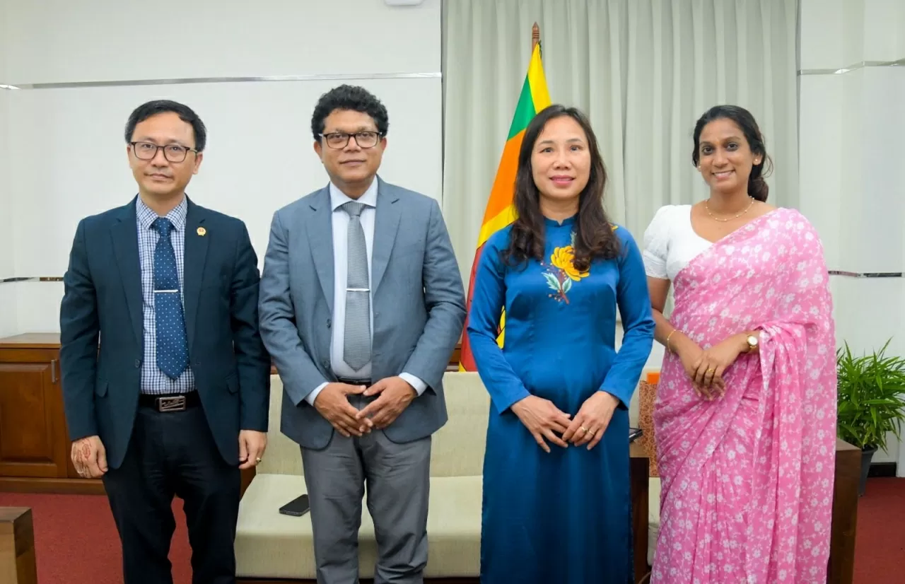 The Ambassador of Viet Nam calls on the Minister of Environment,  President of Sri Lanka – Viet Nam Parliamentary Friendship Association to advance bi