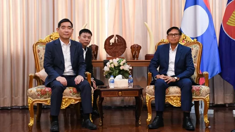 Vietnamese Embassy in Thailand congratulates Laos on 50th National Day Vietnamese Embassy in Thailand congratulates Laos on 50th National Day