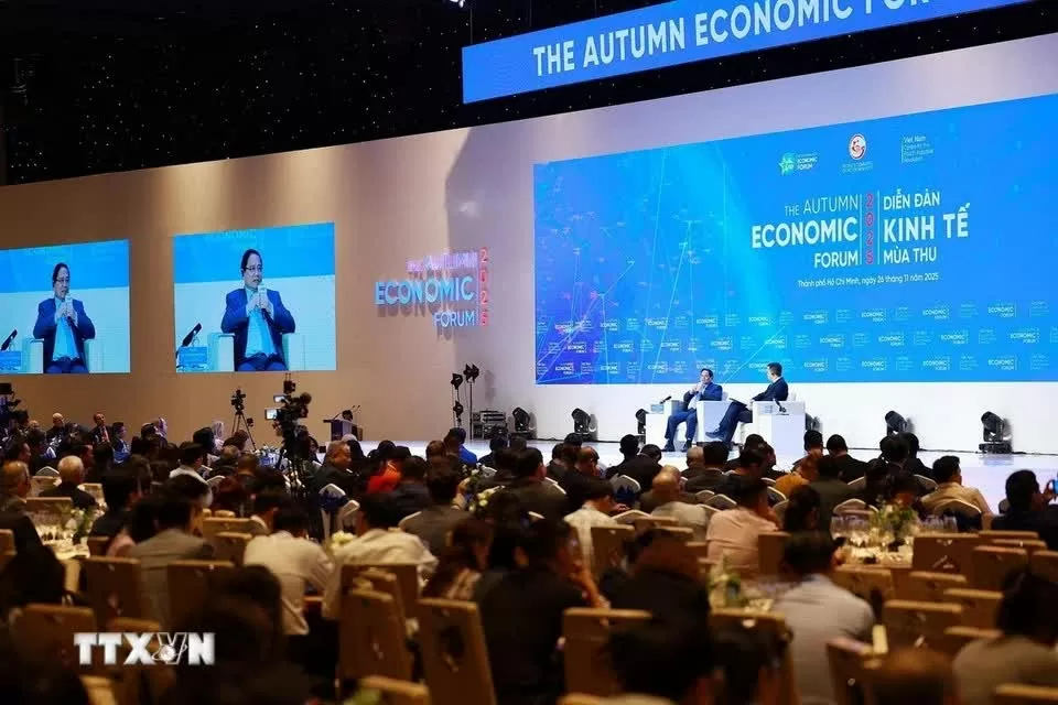 Prime Minister Pham Minh Chinh in dialogue with WEF: Asserting Vietnam's aspiration for green and digital transformation
