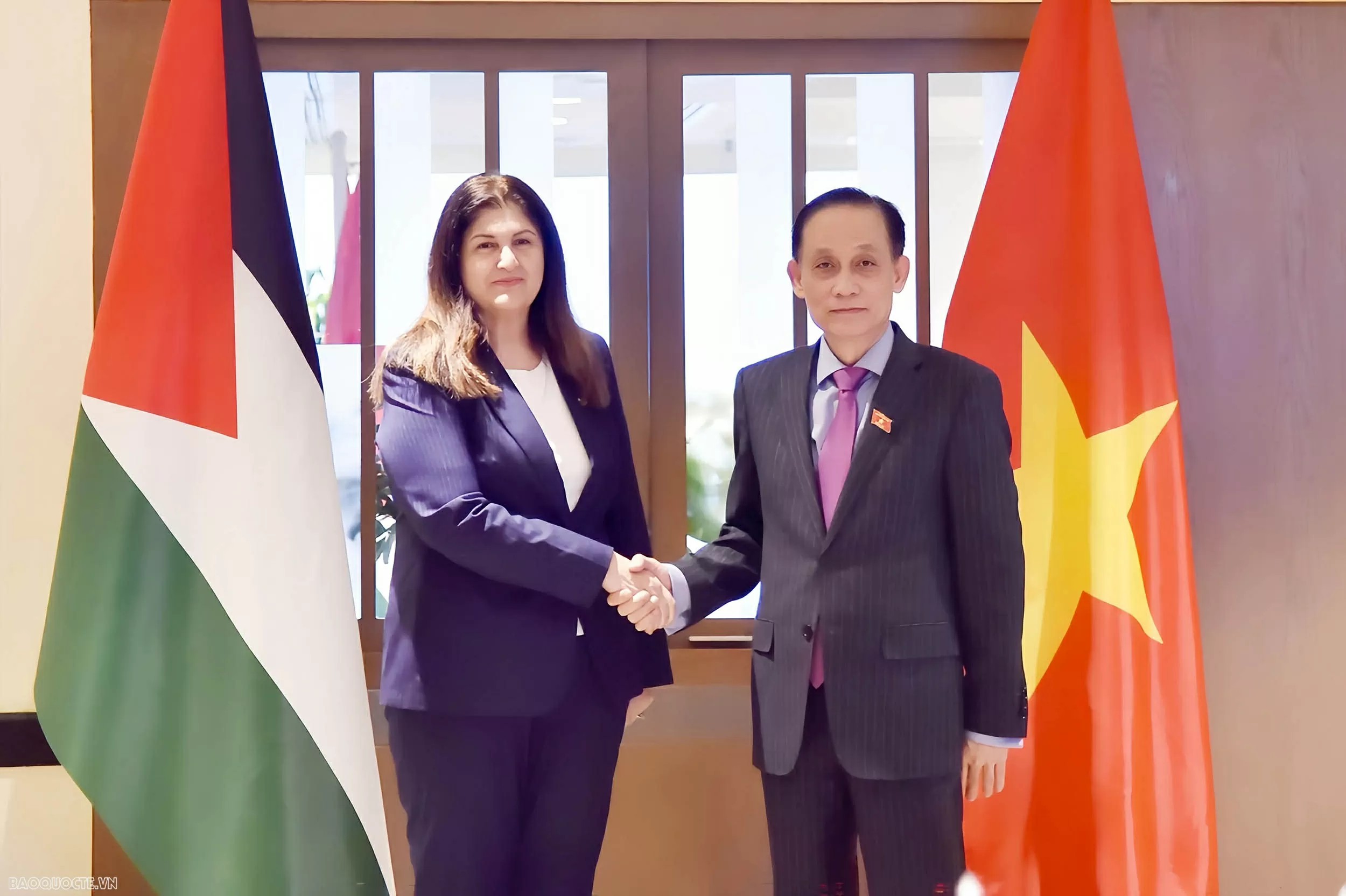 Vietnam-Palestine Foreign Ministers hold talks: Strengthening solidarity, promoting bilateral cooperation