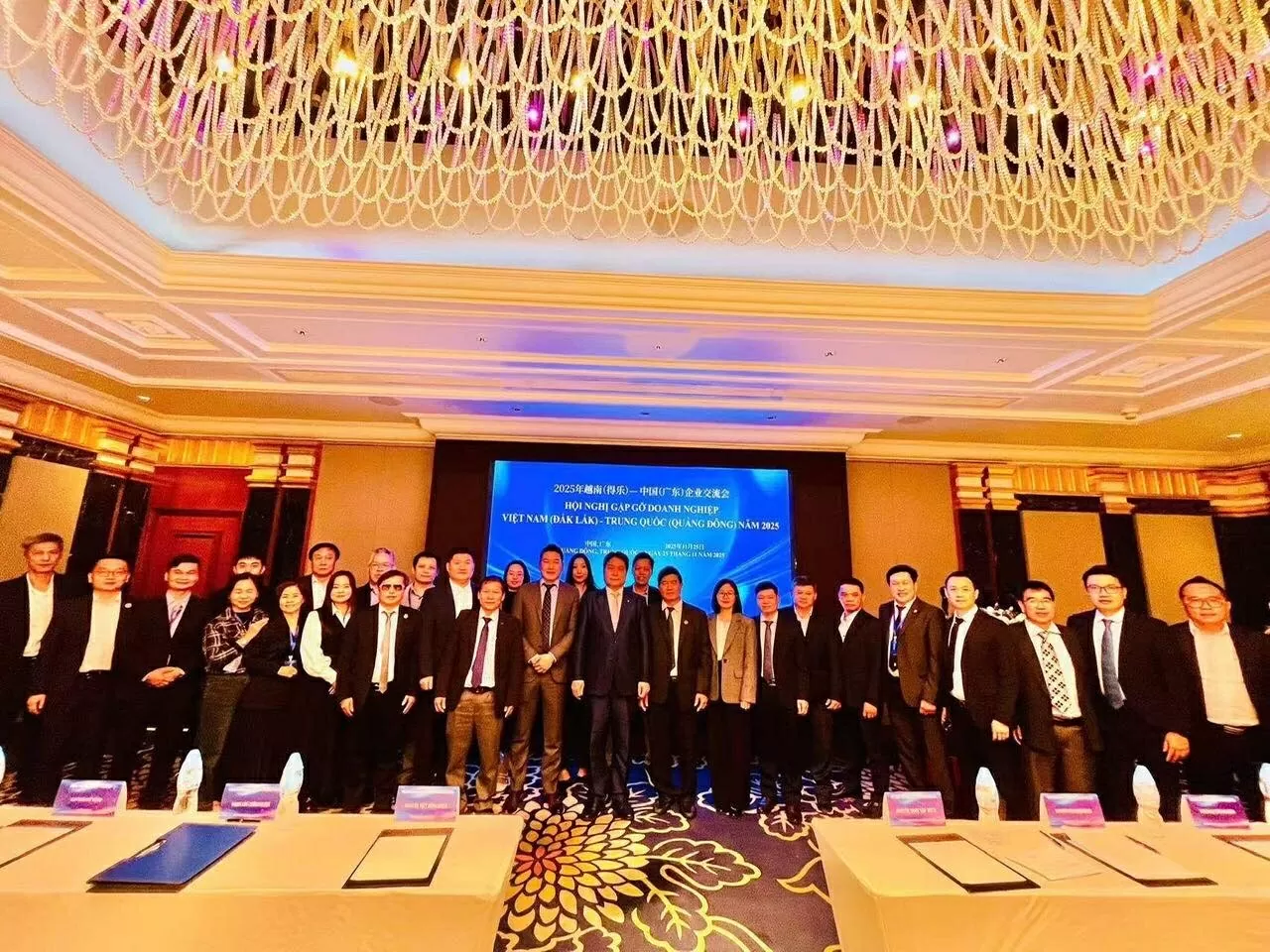 Connecting Dak Lak - Guangdong, China: Opening doors for trade and investment cooperation Connecting Dak Lak - Guangdong, China: Opening doors for trade and investment cooperation