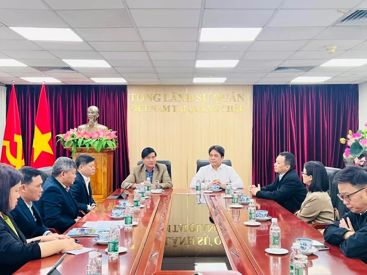 Connecting Dak Lak - Guangdong, China: Opening doors for trade and investment cooperation Connecting Dak Lak - Guangdong, China: Opening doors for trade and investment cooperation