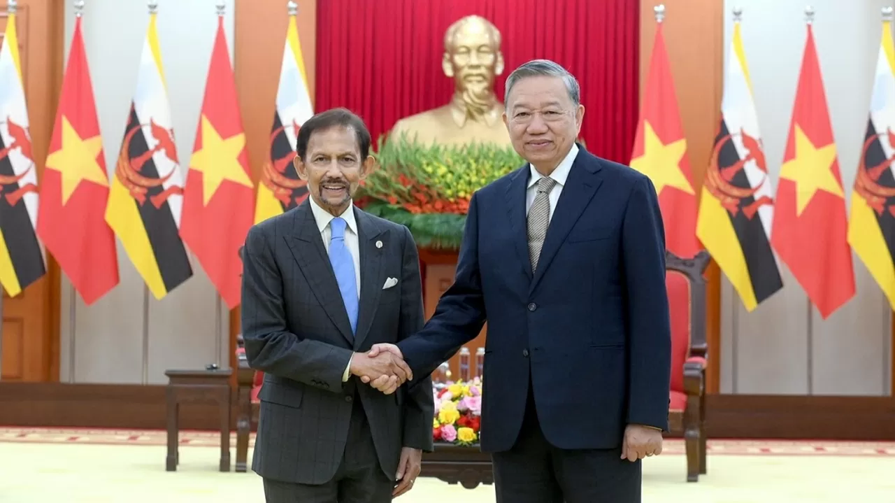 General Secretary To Lam welcomes Sultan of Brunei Darussalam Haji Hassanal Bolkiah in Hanoi