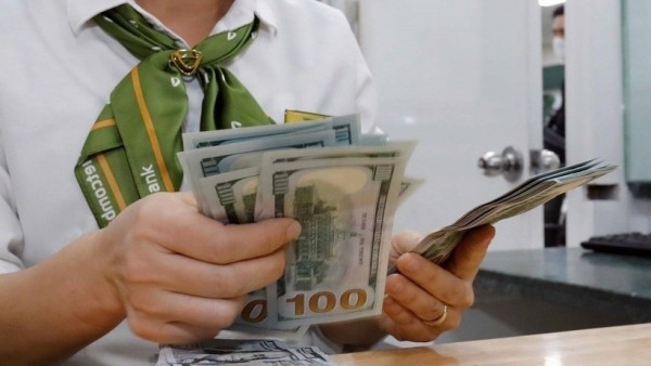 Reference exchange rate down slightly at week’s beginning