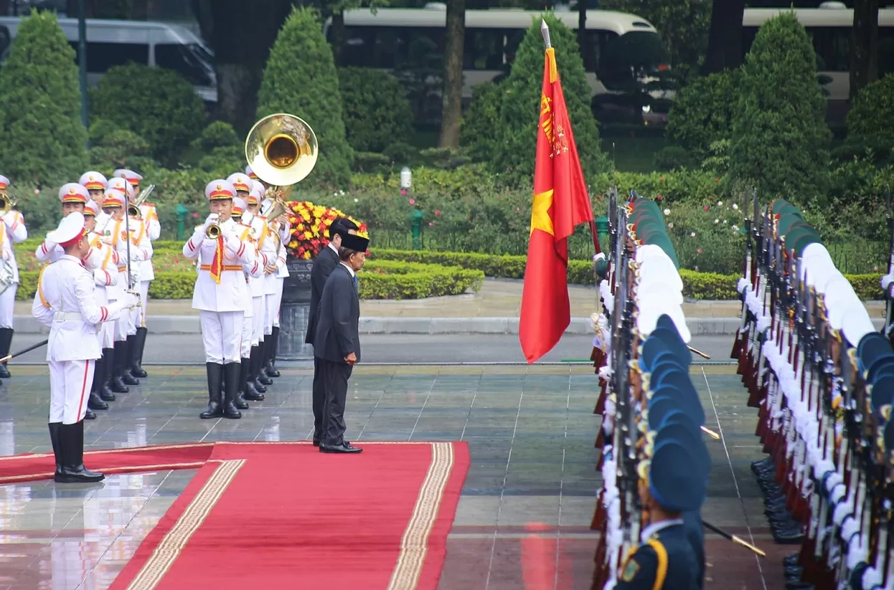 Welcome ceremony held for Brunei Darussalam's Sultan Haji Hassanal Bolkiah