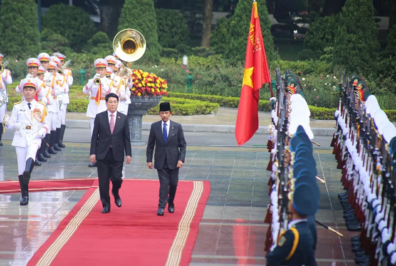 Welcome ceremony held for Brunei Darussalam's Sultan Haji Hassanal Bolkiah