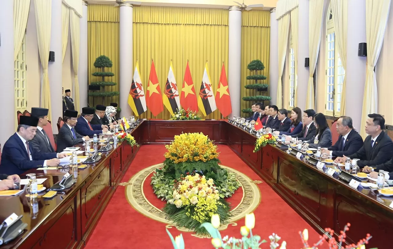 Welcome ceremony held for Brunei Darussalam's Sultan Haji Hassanal Bolkiah