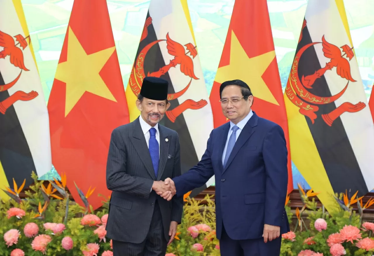 Prime Minister Pham Minh Chinh meets with Sultan of Brunei Haji Hassanal Bolkiah