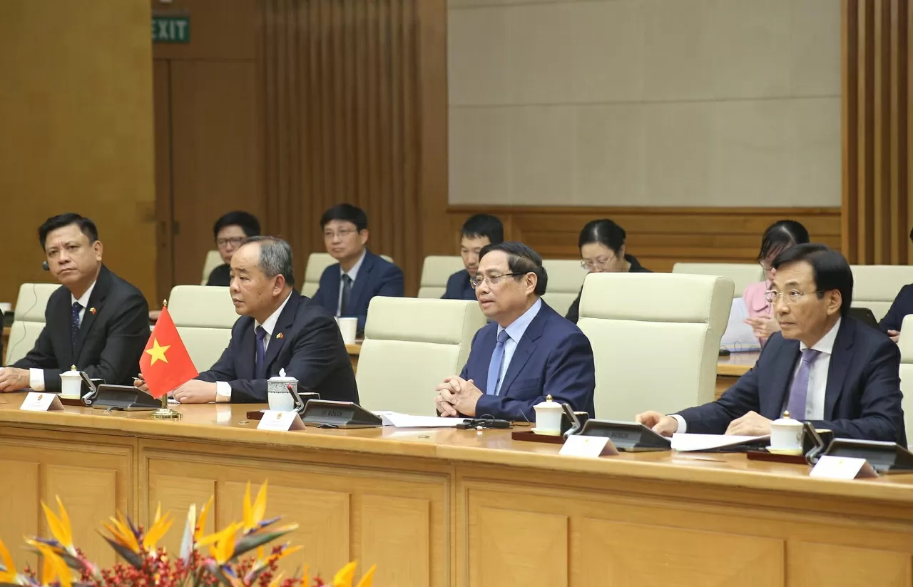 Prime Minister Pham Minh Chinh meets with Sultan of Brunei Haji Hassanal Bolkiah