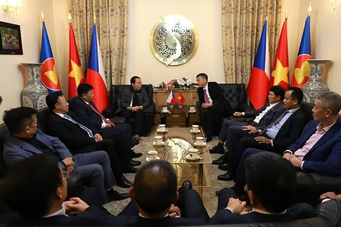 Hai Phong seeks cooperation opportunities, promotes bilateral investment with Czech Republic