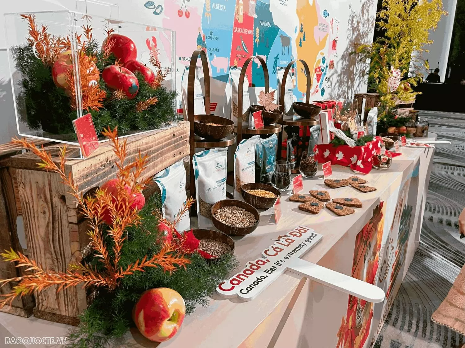 Canadian Food and Agricultural Products Exhibition: Bringing Canadian agricultural products closer to Vietnamese consumers Canadian Food and Agricultural Products Exhibition: Bringing Canadian agricultural products closer to Vietnamese consumers