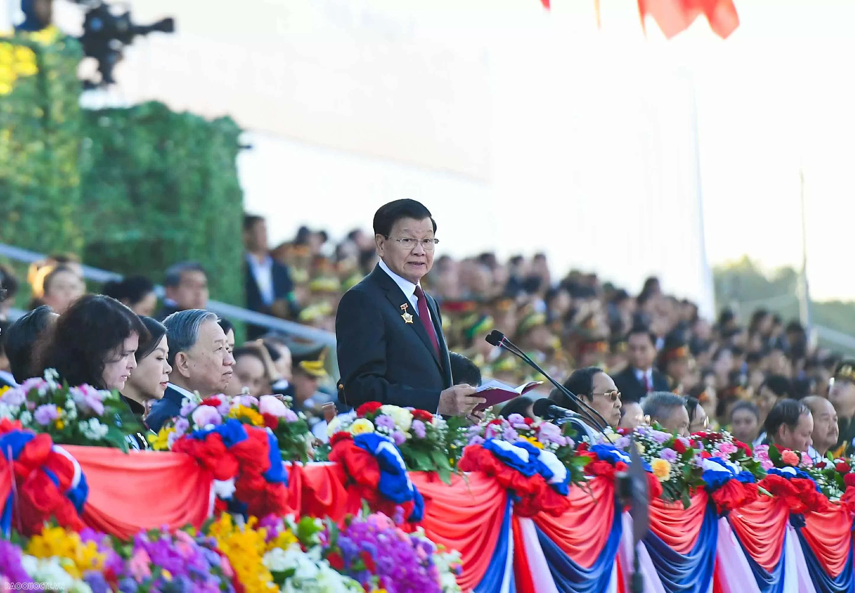General Secretary To Lam and spouse attend 50th anniversary of Laos National Day