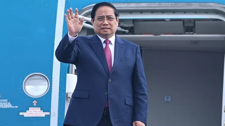 Prime Minister Pham Minh Chinh arrives in Vientiane, beginning official visit to Laos