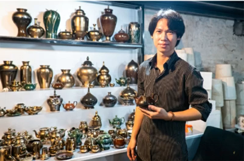 Bat Trang - The soul of Vietnamese Pottery in the integration stream Bat Trang - The soul of Vietnamese Pottery in the integration stream
