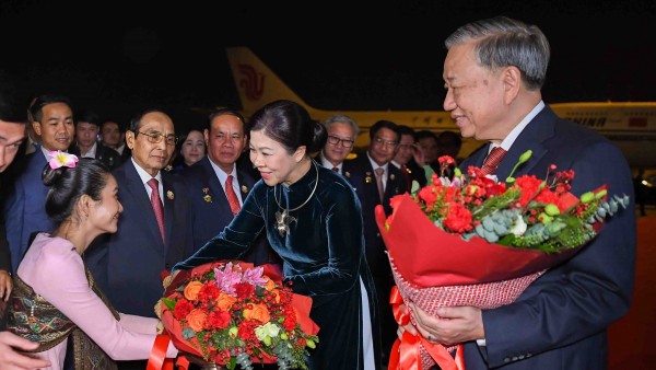 General Secretary To Lam and spouse depart Vientiane, concluding state visit to Laos