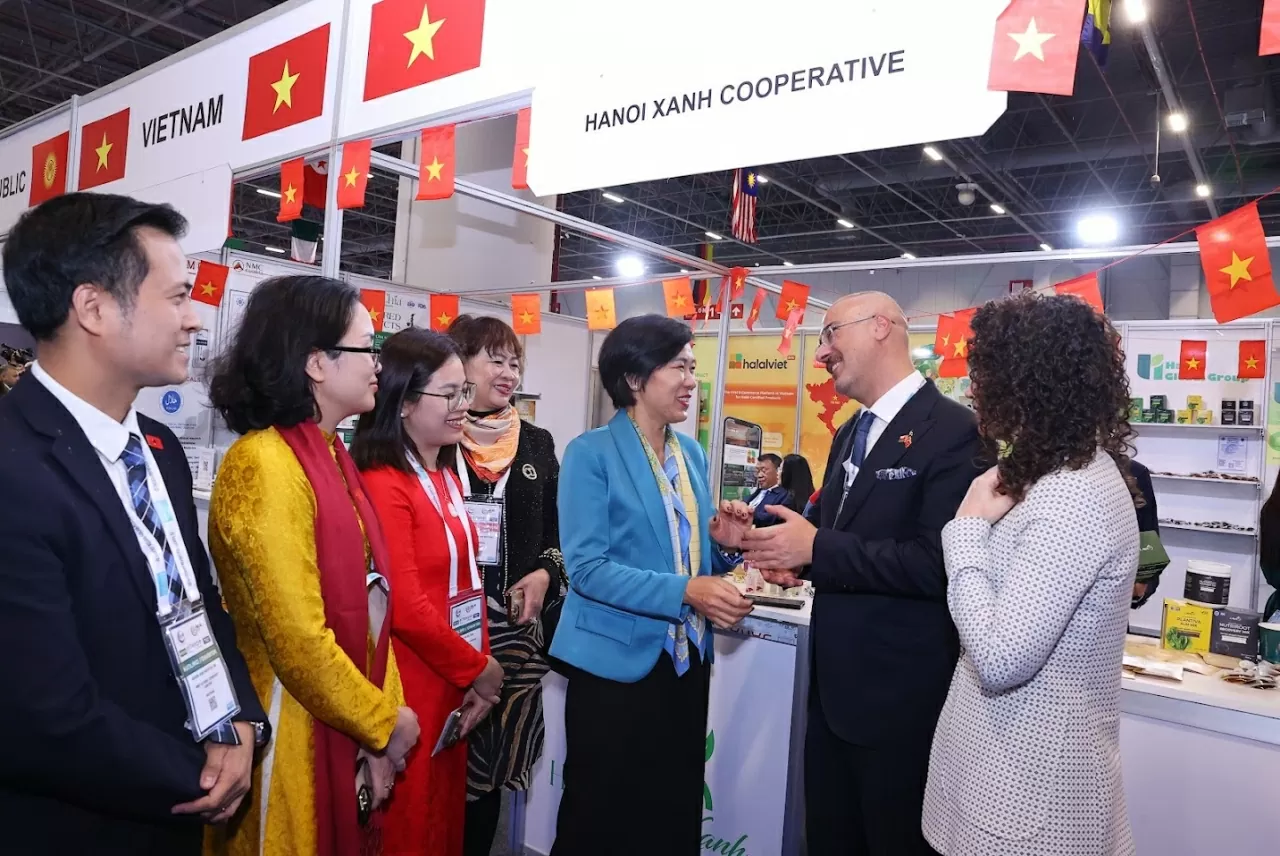 Vietnam attends the 11th World Halal Summit and Halal Expo 2025 in Istanbul, Turkey Vietnam attends the 11th World Halal Summit and Halal Expo 2025 in Istanbul, Turkey