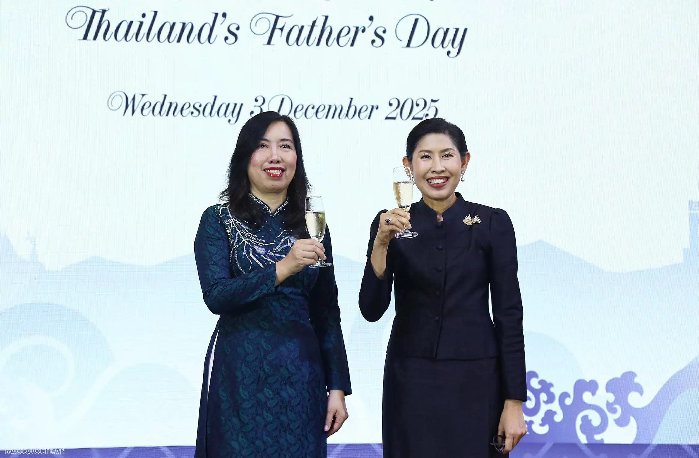 Deputy FM Le Thi Thu Hang: Vietnam-Thailand relations set for dynamic, effective, and sustainable development Deputy FM Le Thi Thu Hang: Vietnam-Thailand relations set for dynamic, effective, and sustainable development