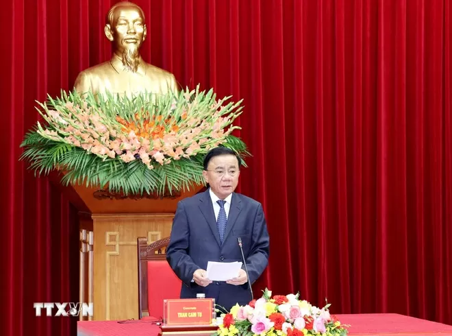 Politburo Member Tran Cam Tu welcomes high-level delegation from the Lao People's Revolutionary Party