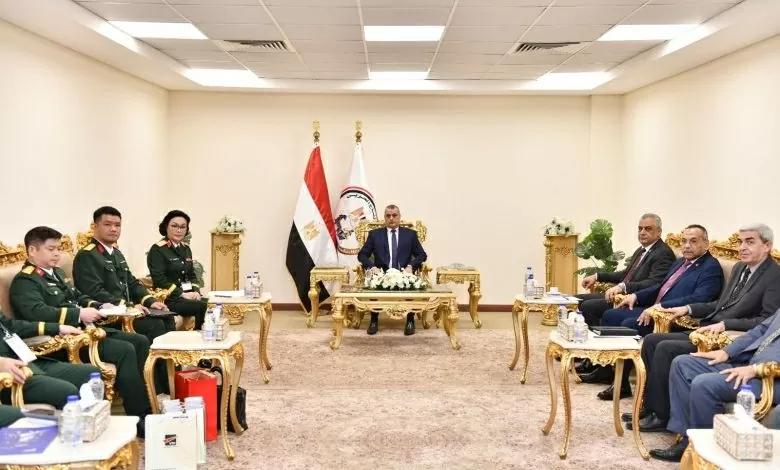 Vietnam-Egypt boost cooperation in defense industry