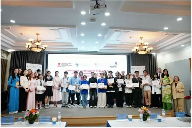 Awards Ceremony for the 3rd International Russian Language Olympiad held in Hanoi