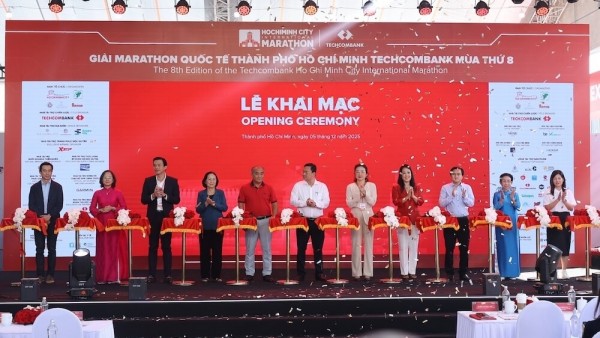 Khai mạc Giải chạy biểu trưng của TP. Hồ Chí Minh, tiếp tục lan tỏa tinh thần ‘Bước chạy vì một Việt Nam vượt trội’