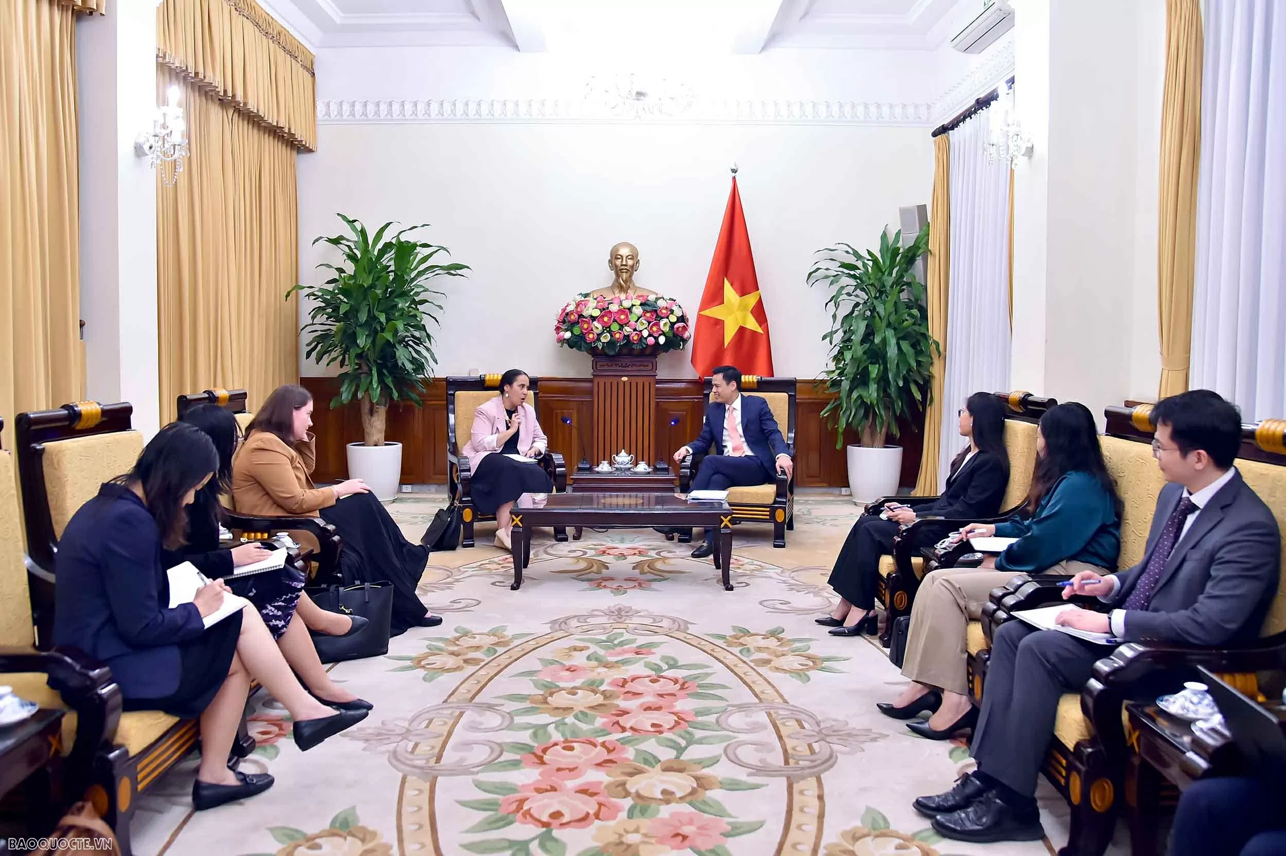 Deputy Minister Dang Hoang Giang meets with New Zealand's Top Foreign Affairs and Trade Advisor Deputy Minister Dang Hoang Giang meets with New Zealand's Top Foreign Affairs and Trade Advisor