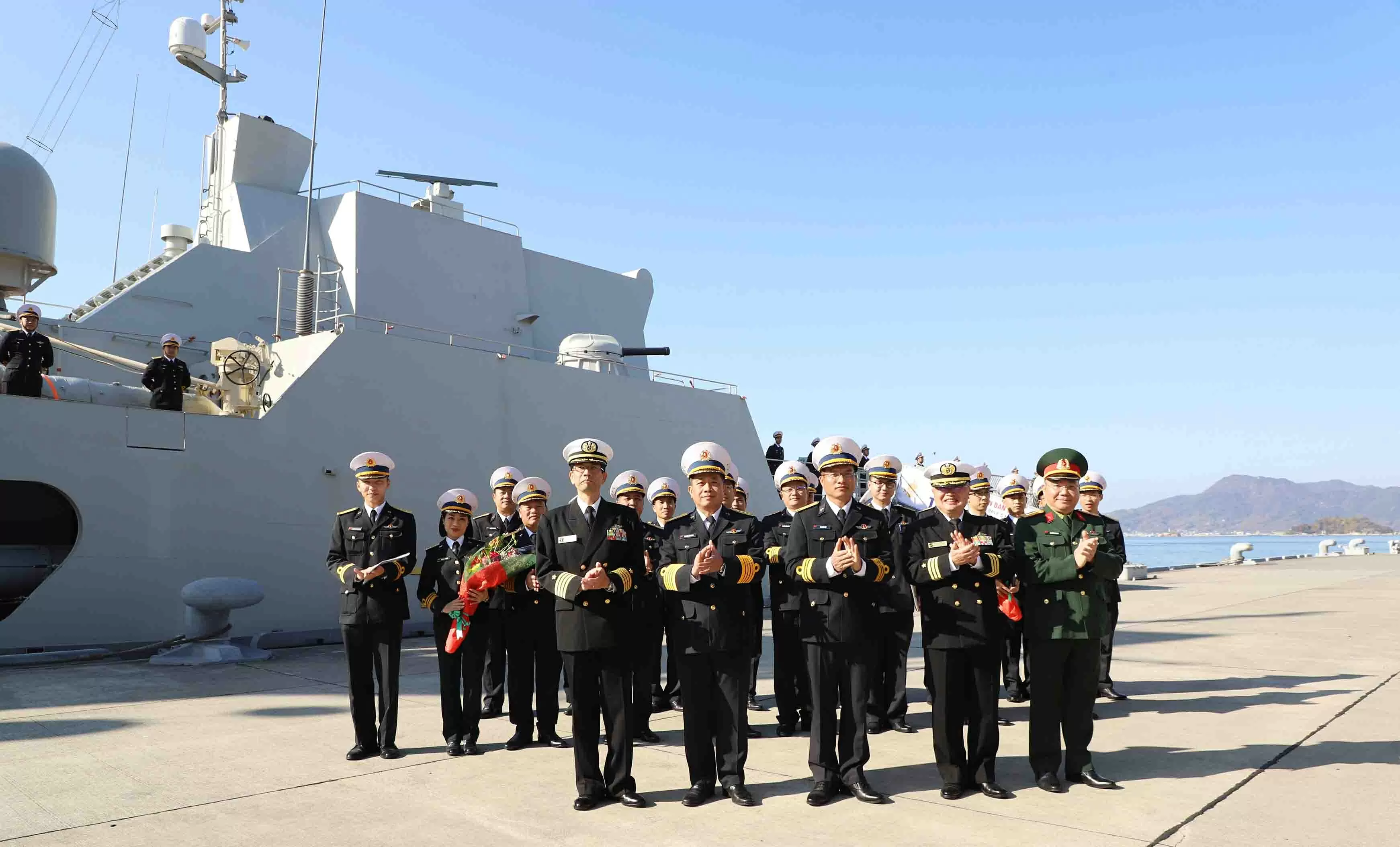 Vessel 015-Tran Hung Dao docks at Kure Port, beginning courtesy visit to Japan