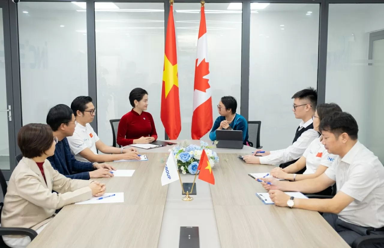 Vietnamese in Canada share their opinions for the 14th Party Congress: Seminar