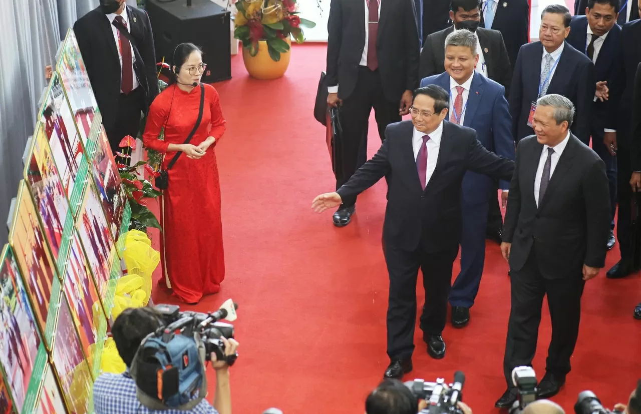 Prime Minister Pham Minh Chinh and Prime Minister Hun Manet inaugurate Tan Nam - Meun Chey International Border Gate Pair