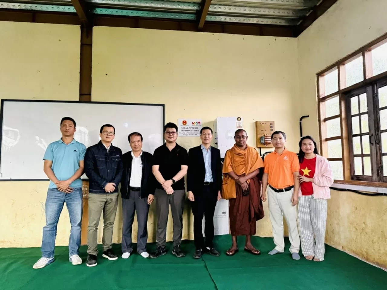 Vietnamese Embassy's charity trip to support the people of Myanmar in South Shan State