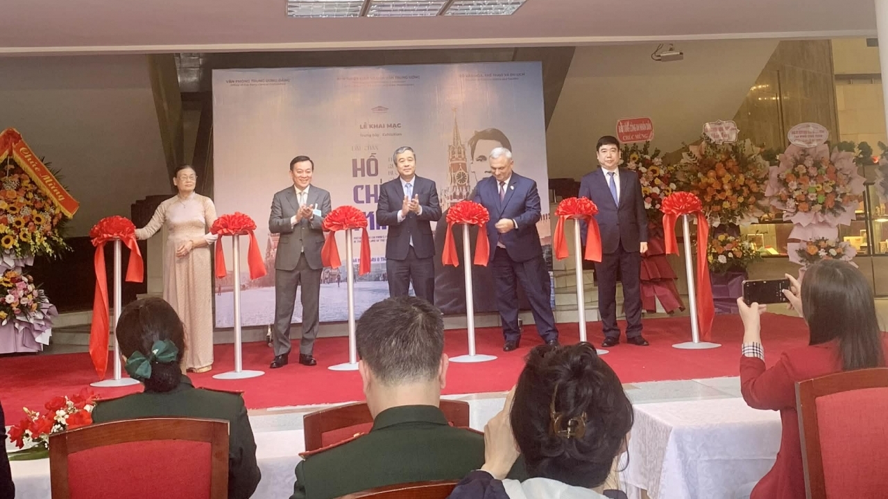 Exhibition: Tracing President Ho Chi Minh's footsteps in the Homeland of the October Revolution