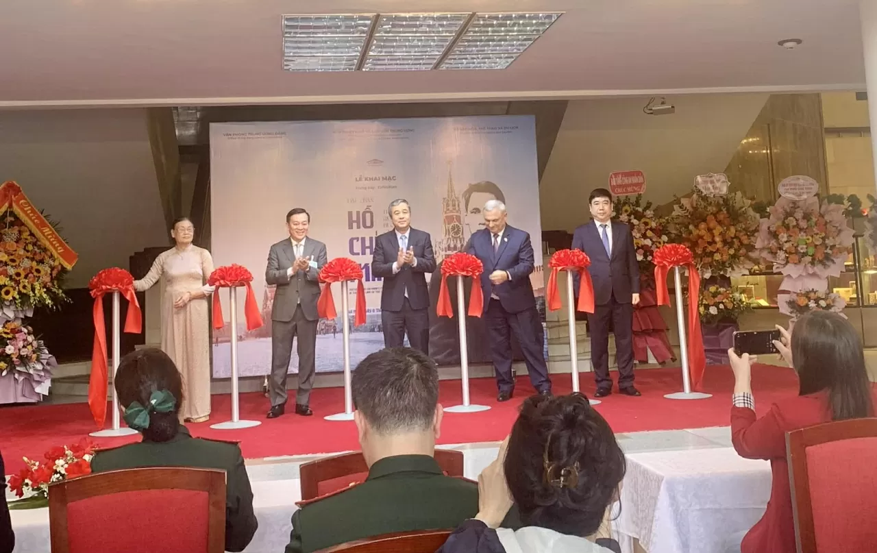 Exhibition: Tracing President Ho Chi Minh's footsteps in the Homeland of the October Revolution Exhibition: Tracing President Ho Chi Minh's footsteps in the Homeland of the October Revolution