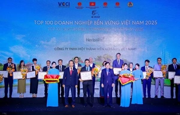 Herbalife Vietnam recognized by VCCI as one of Vietnam's top 100 Sustainable Businesses for 2025