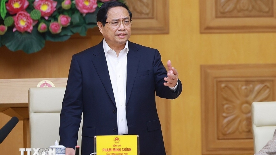 Prime Minister Pham Minh Chinh: Swiftly rebuild and repair homes damaged by typhoons and floods to ensure rapid recovery of people's lives