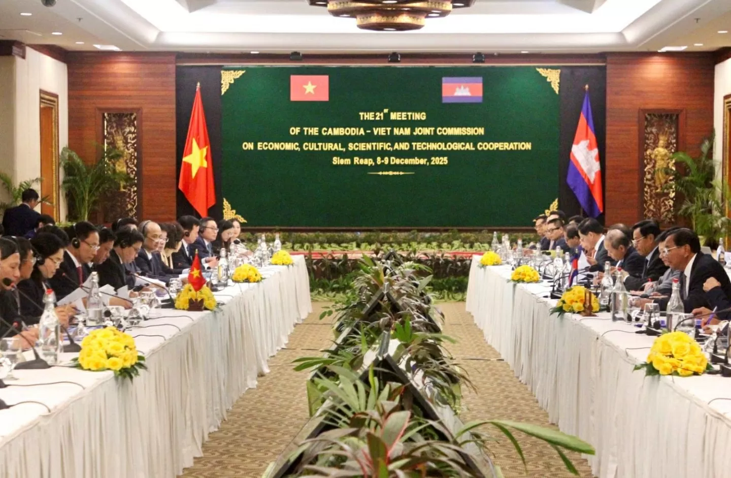 Vietnam-Cambodia Joint Commission on Economic, Cultural, Scientific and Technical Cooperation holds 21st meeting Vietnam-Cambodia Joint Commission on Economic, Cultural, Scientific and Technical Cooperation holds 21st meeting