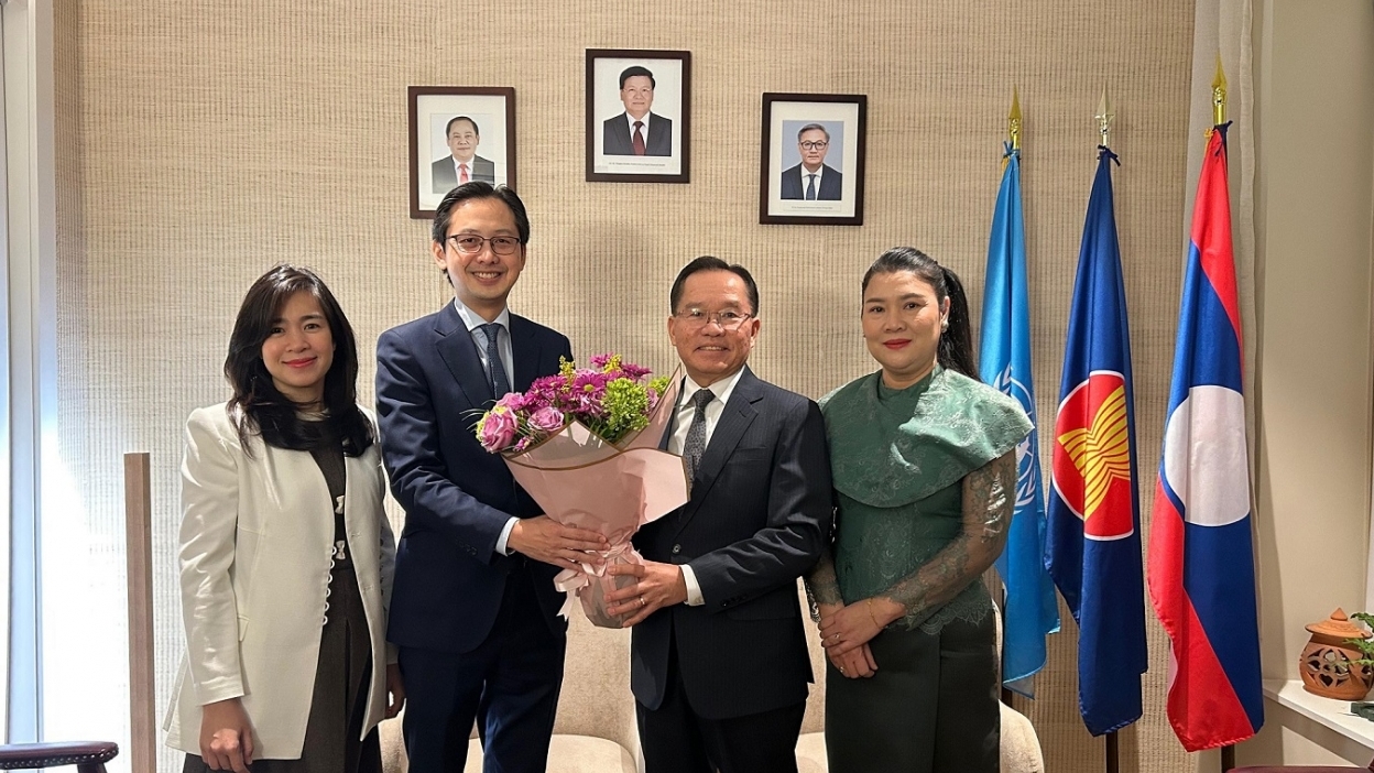 Vietnam's Permanent Mission to the United Nations congratulates Laos on 50th National Day