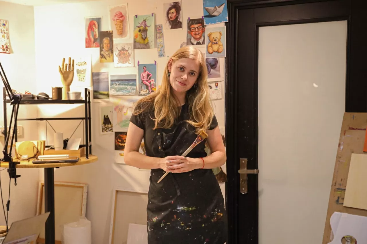 Hanoi in oil paint strokes