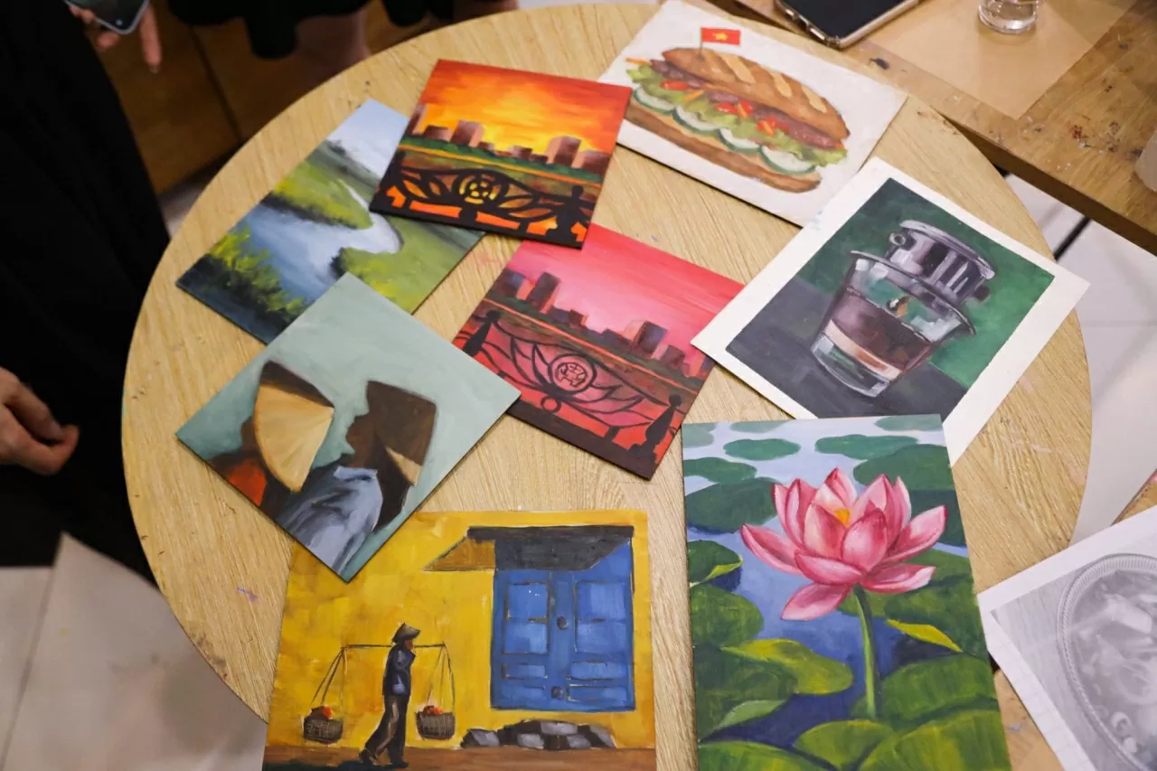 Hanoi in oil paint strokes