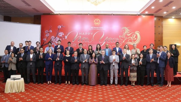 Ministry of Foreign Affairs meets foreign press: Promoting the image of a dynamic, integrated, and developing Vietnam