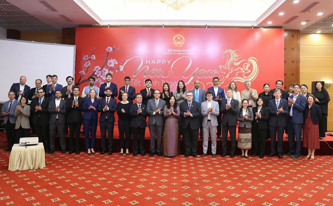 Ministry of Foreign Affairs meets foreign press: Promoting the image of a dynamic, integrated, and developing Vietnam Ministry of Foreign Affairs meets foreign press: Promoting the image of a dynamic, integrated, and developing Vietnam