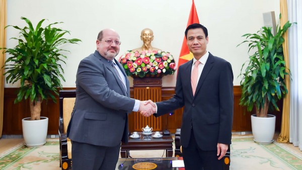 Vietnam and Russia enhance coordination at the UN and multilateral forums on human rights






















Vietnam and Rus