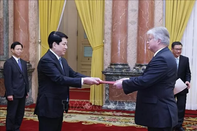 President Luong Cuong receives Ambassadors and non-resident Ambassadors presenting Credentials