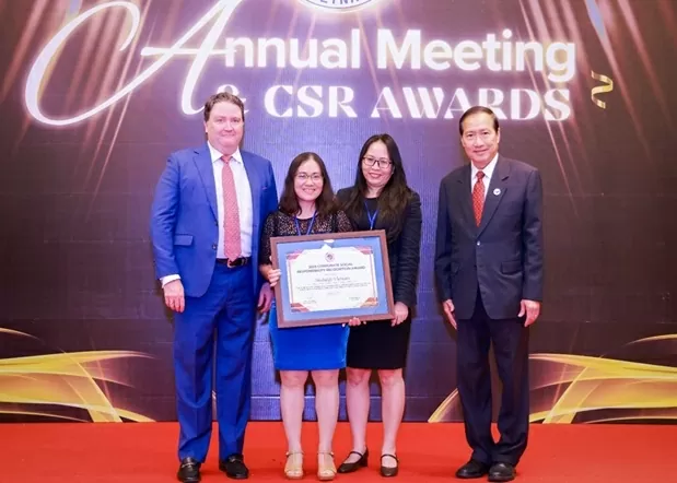 Herbalife Vietnam won the corporate social responsibility recognition award by AmCham for the eight consecutive time Herbalife Vietnam won the corporate social responsibility recognition award by AmCham for the eight consecutive time