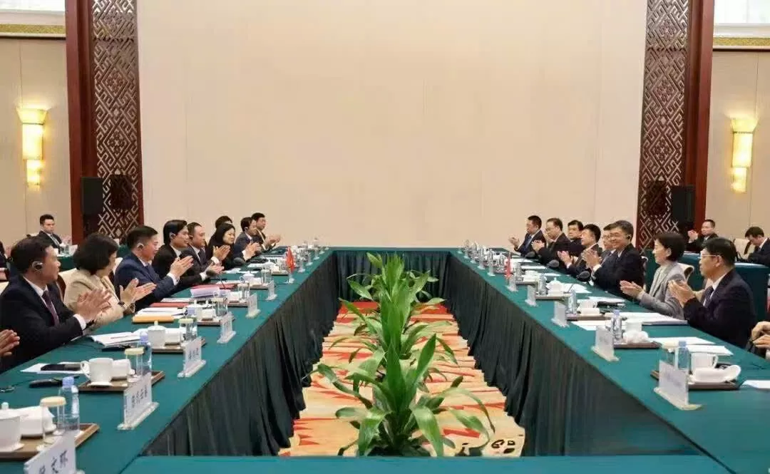 Lang Son provincial Party Secretary visits China's Guangxi Zhuang Autonomous Region Lang Son provincial Party Secretary visits China's Guangxi Zhuang Autonomous Region